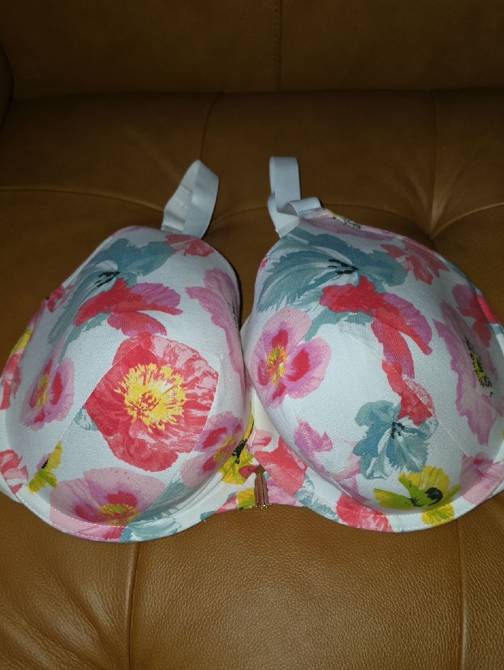 Cacique White Lightly Lined T Shirt Bra with Pink and Blue Floral Lining 38h